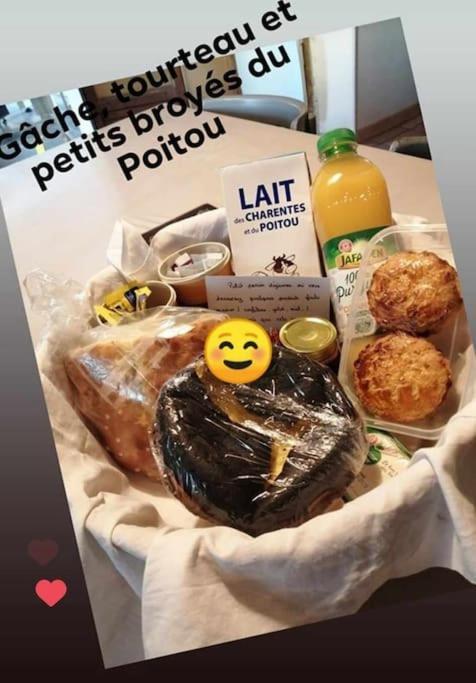 Gite Bin Benaise Draps Et Serviettes Compris Pamproux Esterno foto