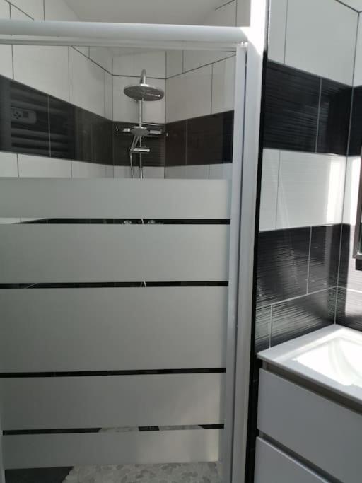 Gite Bin Benaise Draps Et Serviettes Compris Pamproux Esterno foto