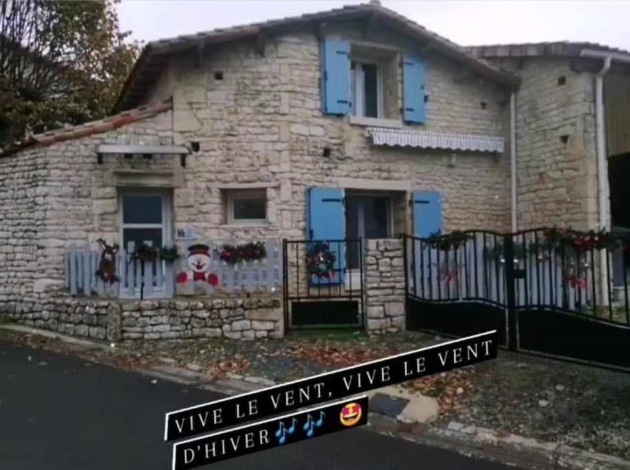 Gite Bin Benaise Draps Et Serviettes Compris Pamproux Esterno foto