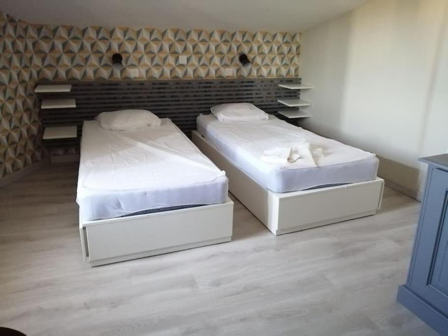 Gite Bin Benaise Draps Et Serviettes Compris Pamproux Esterno foto